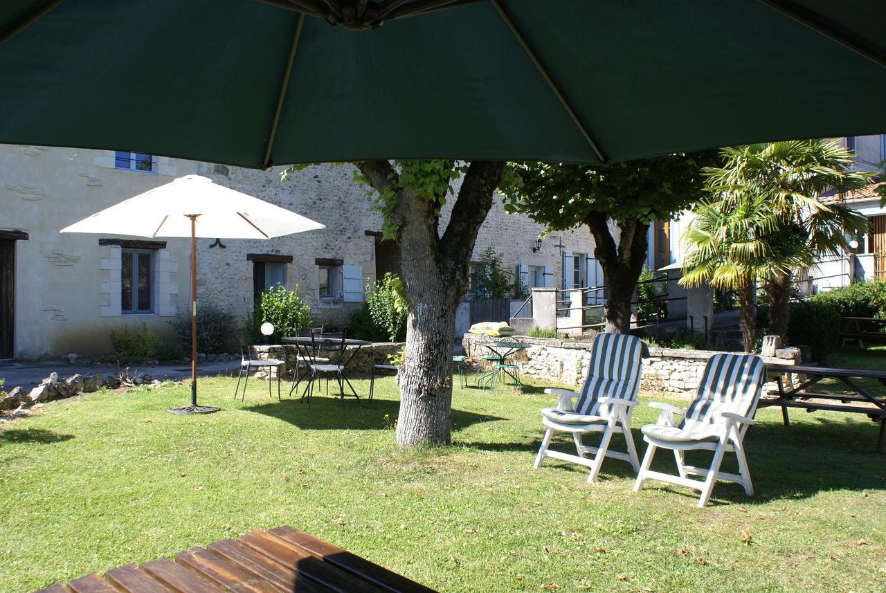 Domaine La Fontaine B&B Soubran Exterior foto