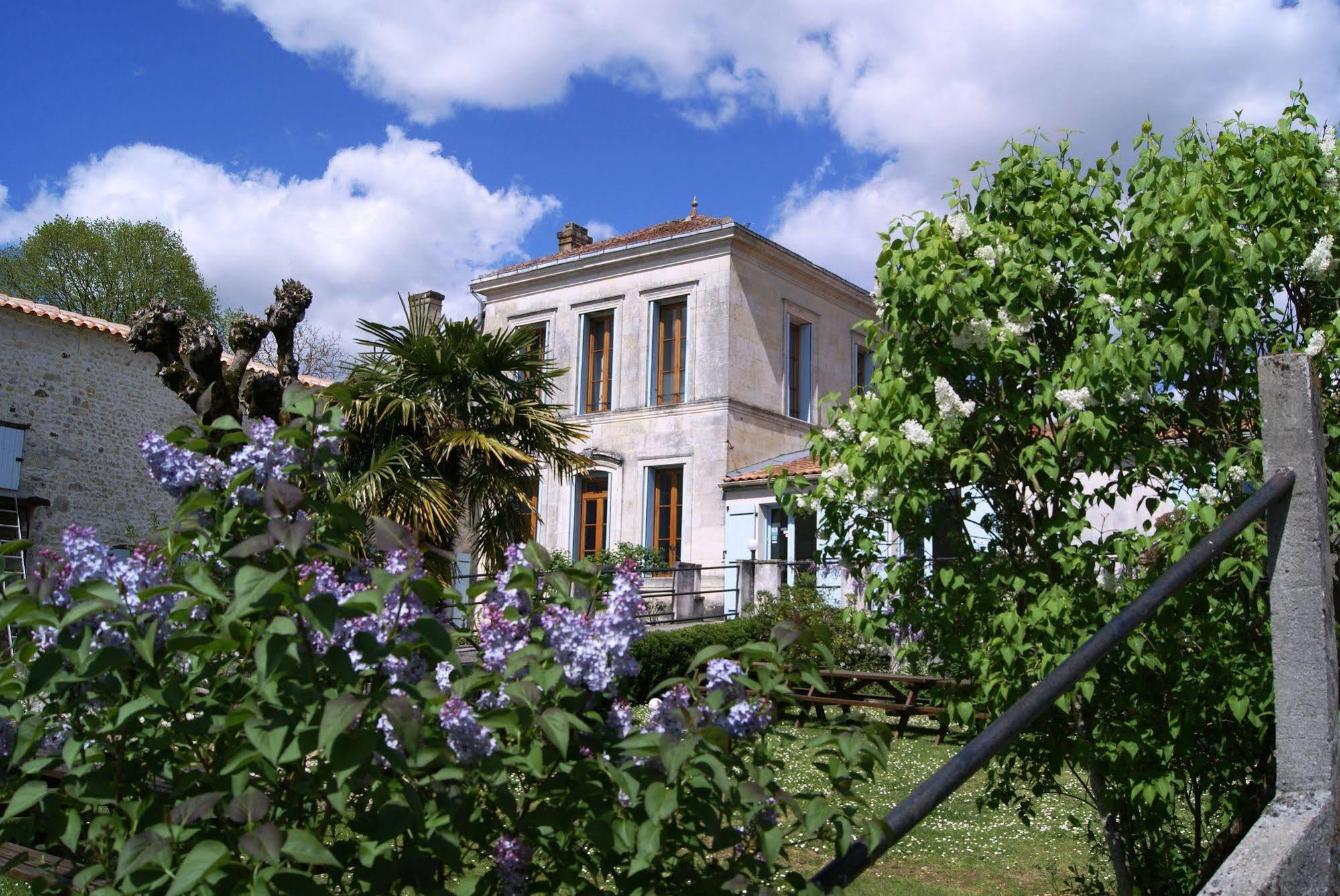 Domaine La Fontaine B&B Soubran Exterior foto