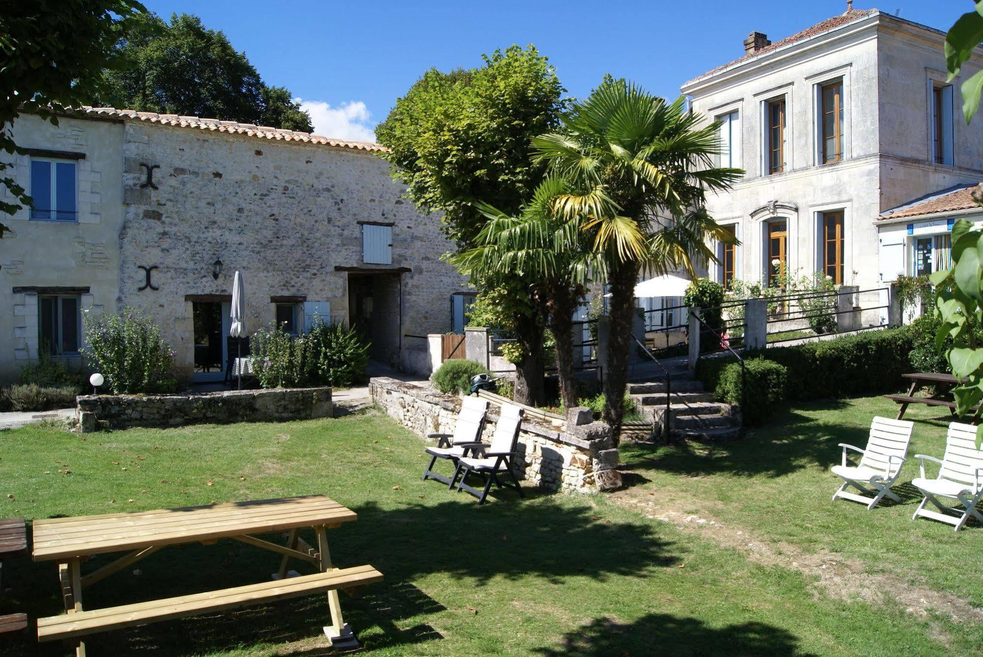 Domaine La Fontaine B&B Soubran Exterior foto