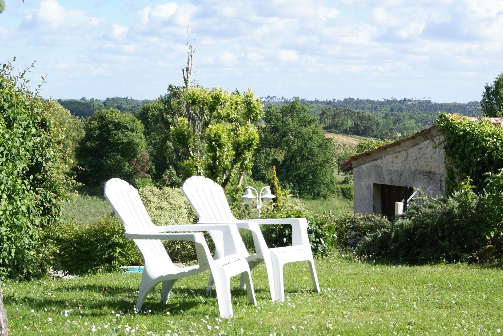 Domaine La Fontaine B&B Soubran Exterior foto