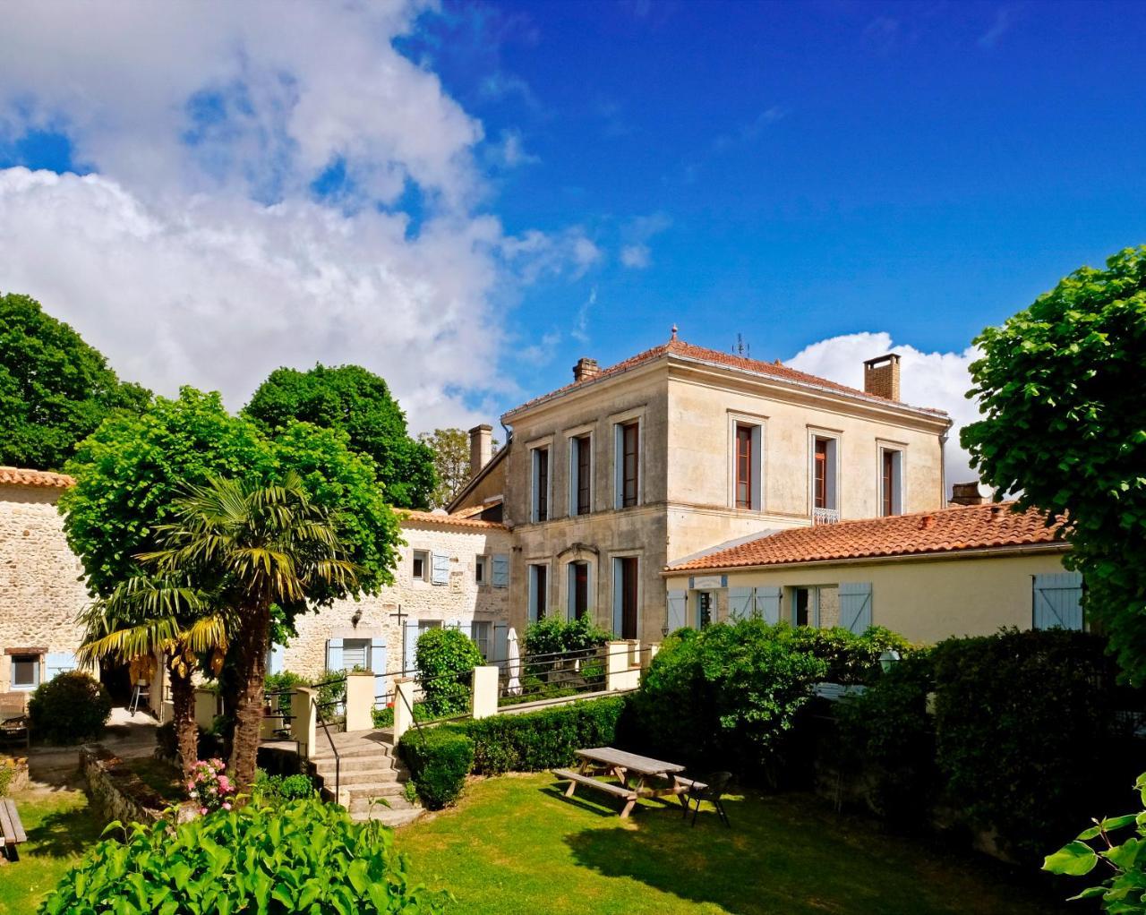Domaine La Fontaine B&B Soubran Exterior foto