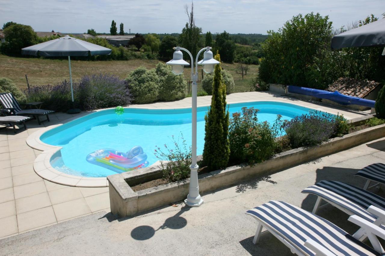 Domaine La Fontaine B&B Soubran Exterior foto